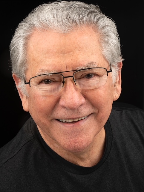 image of the doctor Raul Ramirez